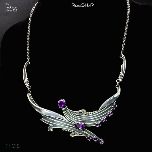 Fly Necklace