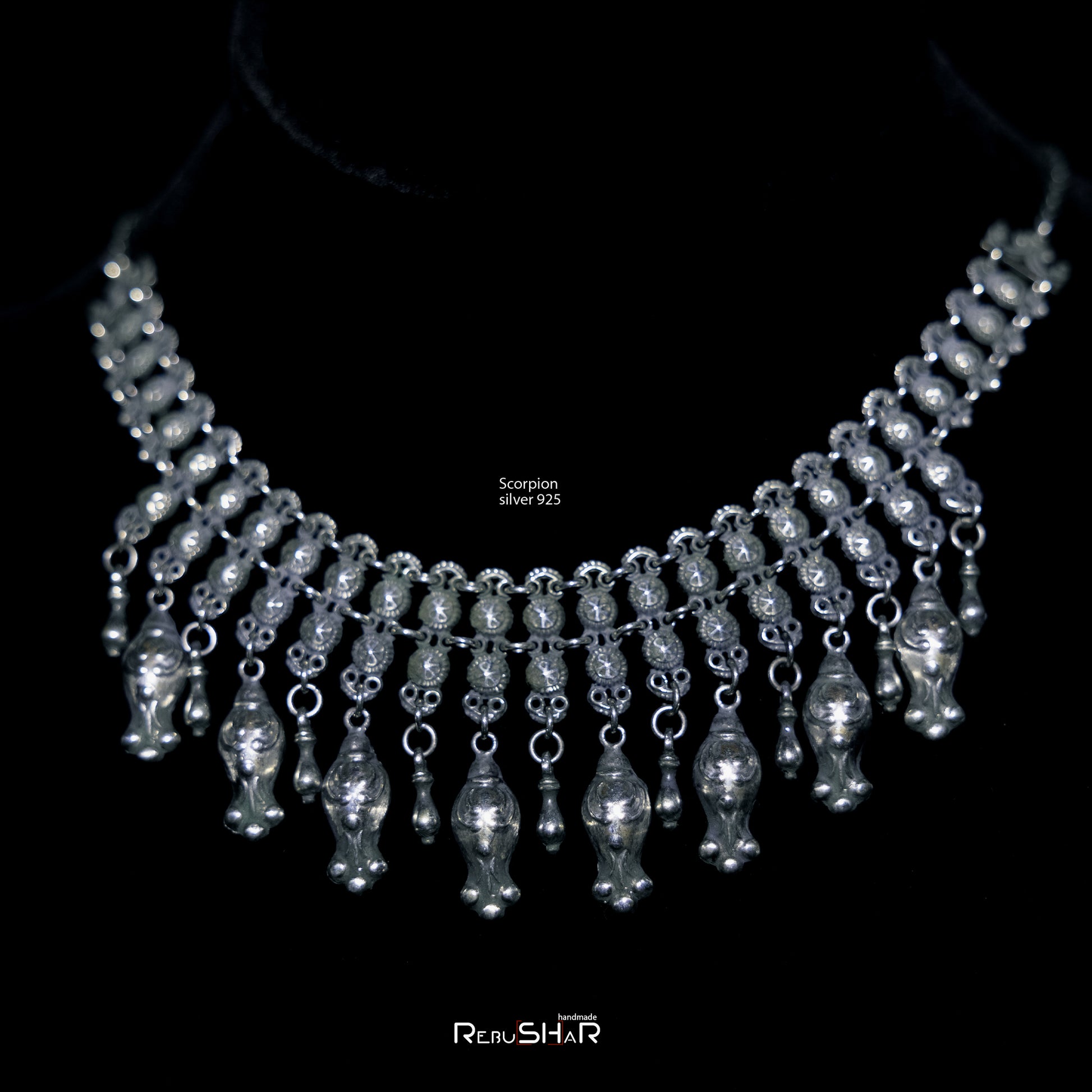 Conjunto de collar de escorpión