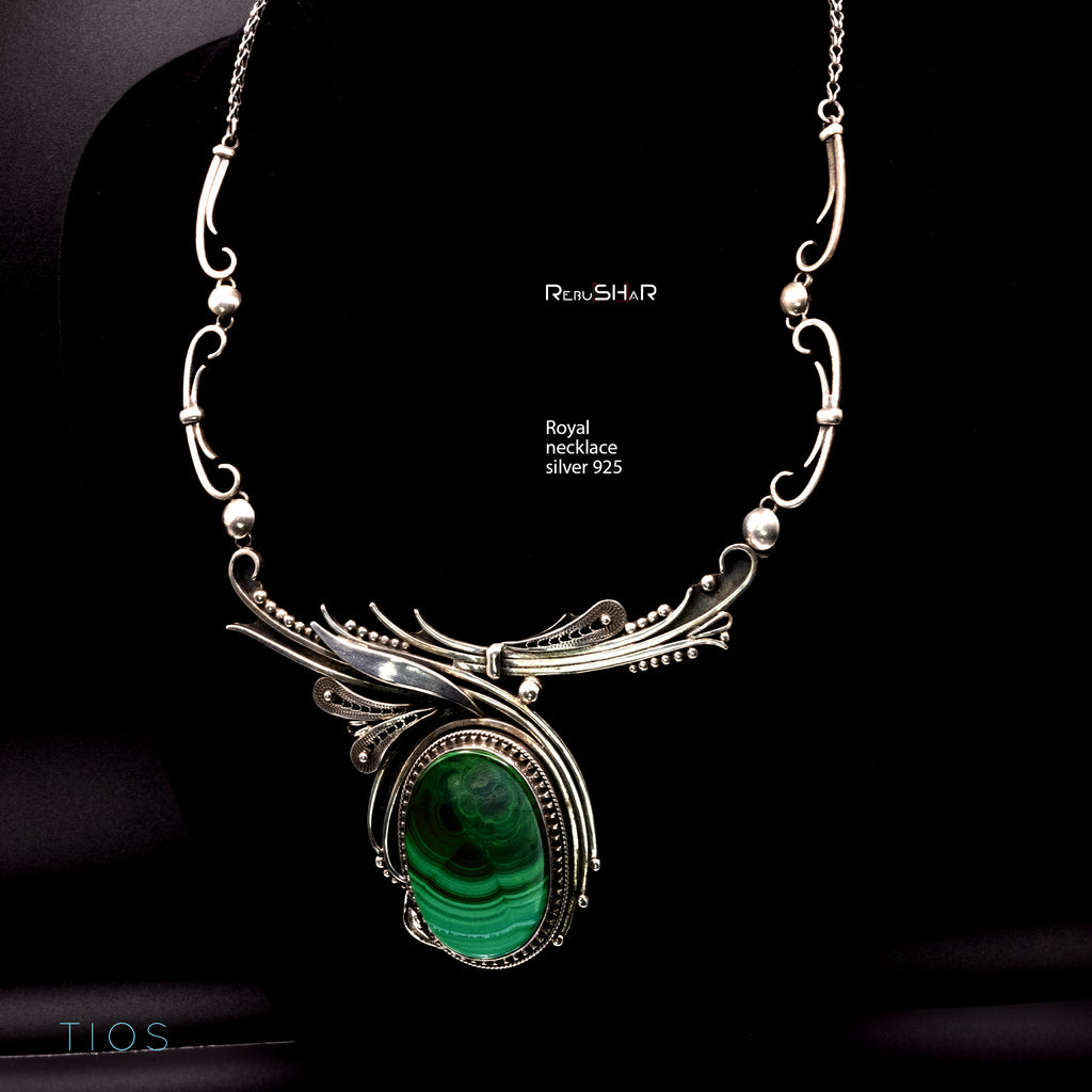 Collar real