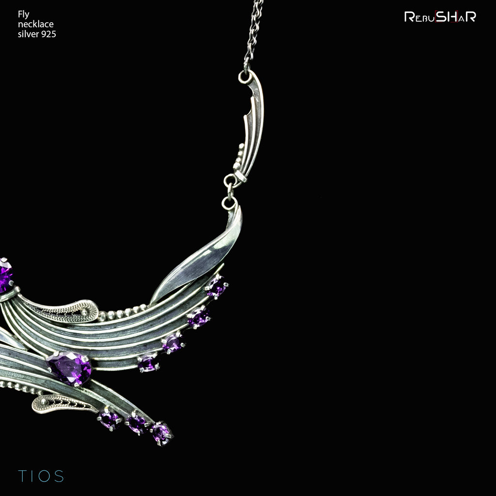 Collar de mosca