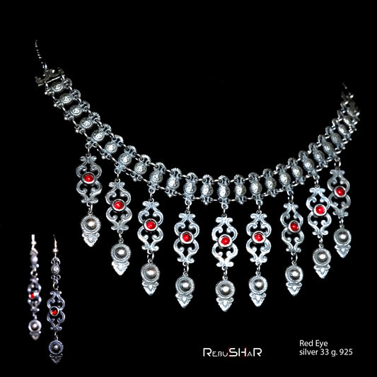 Red Eye Necklace Set