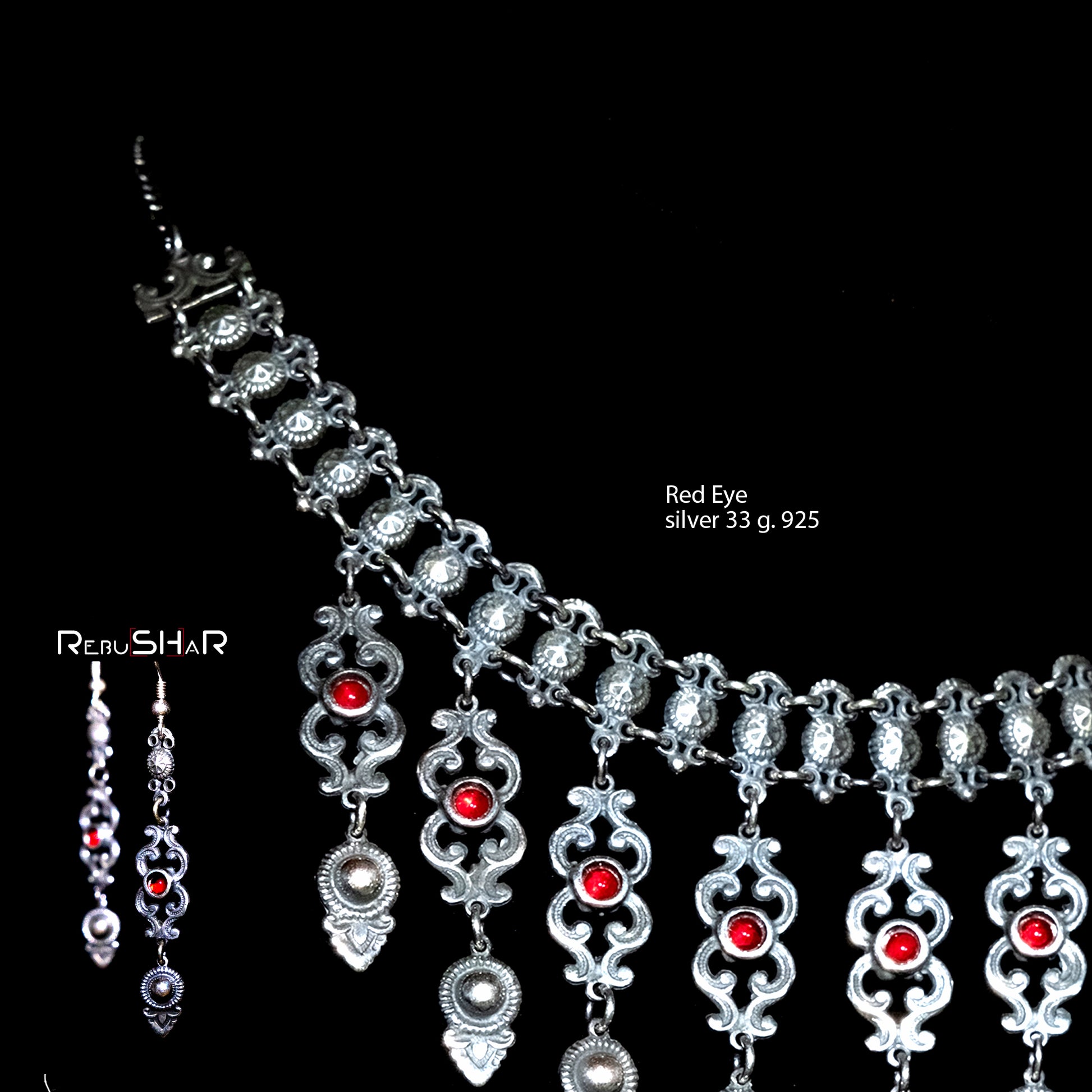 Conjunto de collar de ojos rojos