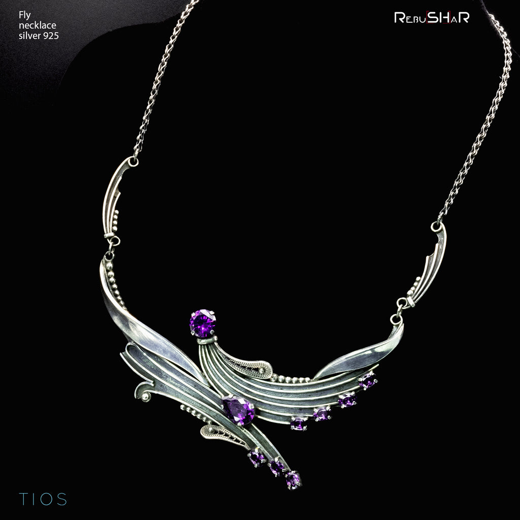 Collar de mosca