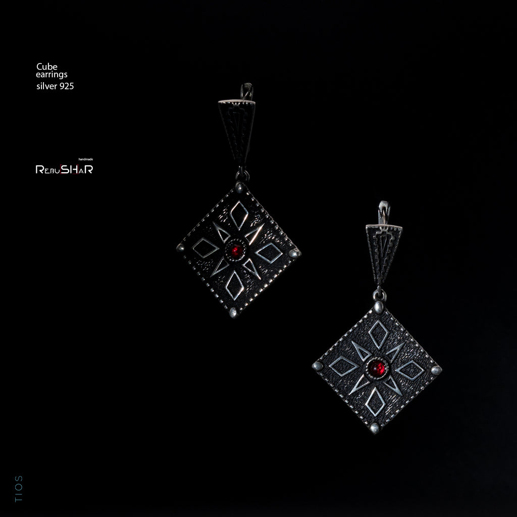 Pendientes de cubo